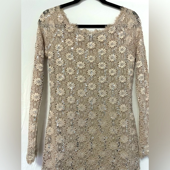 gorgeous gold sequin party dress - Picture 2 of 5